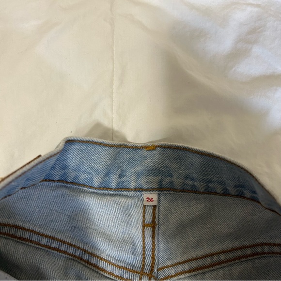 Levi Thrifted Jeans (Wedgies) - Picture 4 of 4